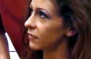 Skinny wifey likes the threesome action